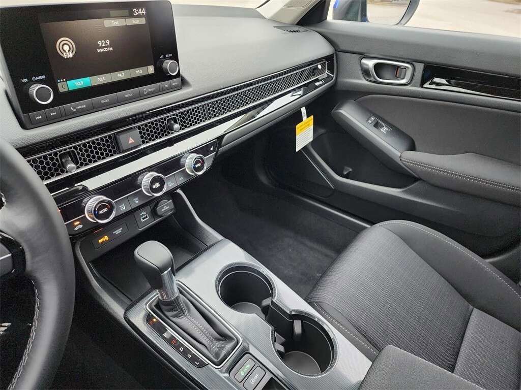 Certified 2024 Honda Civic EX image 26