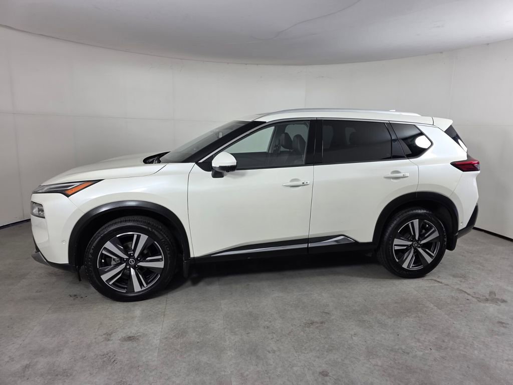 Used 2021 Nissan Rogue Platinum image 7