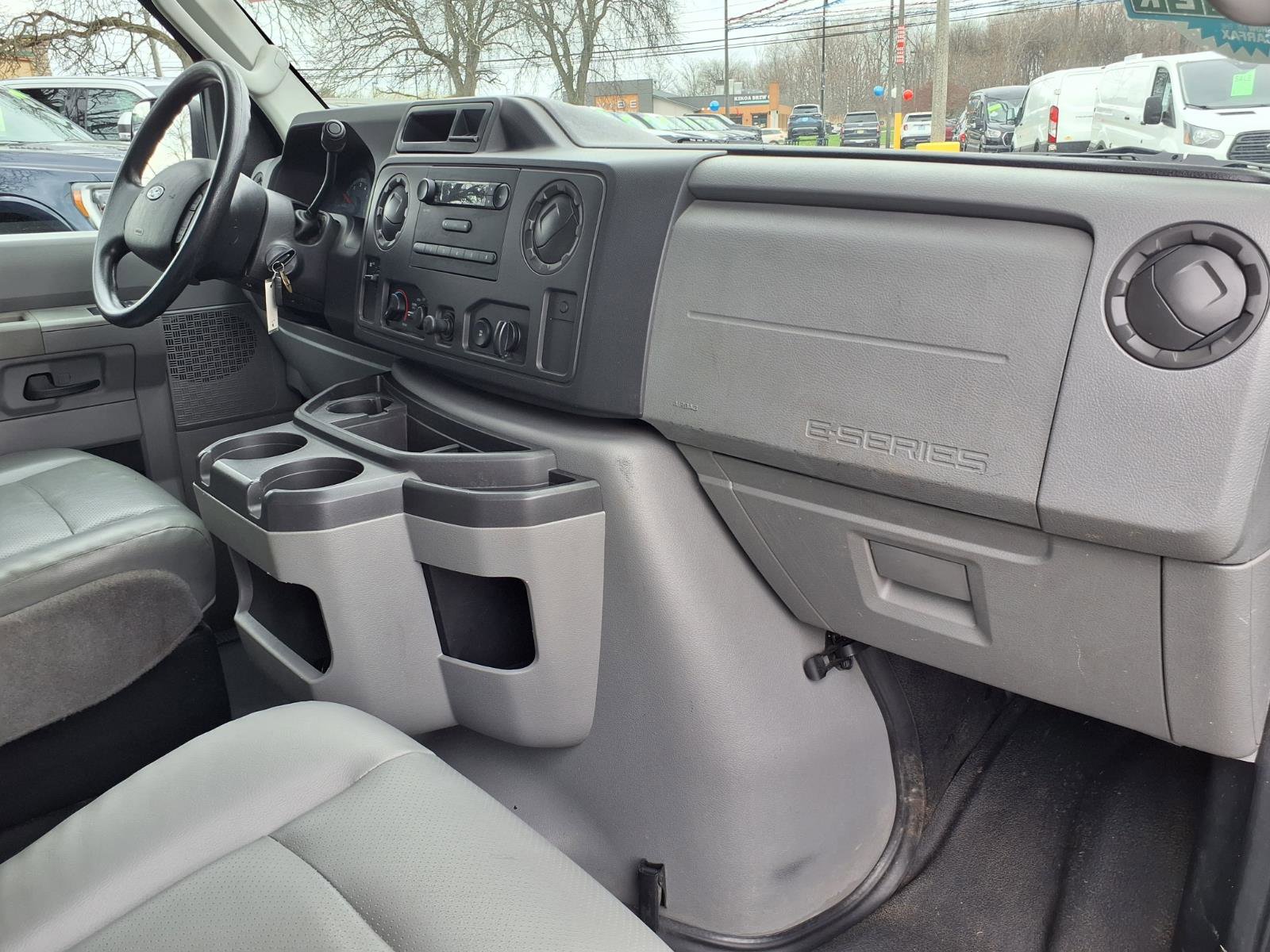 Used 2011 Ford E-250 and Econoline 250 Extended w/ PWR Group image 7