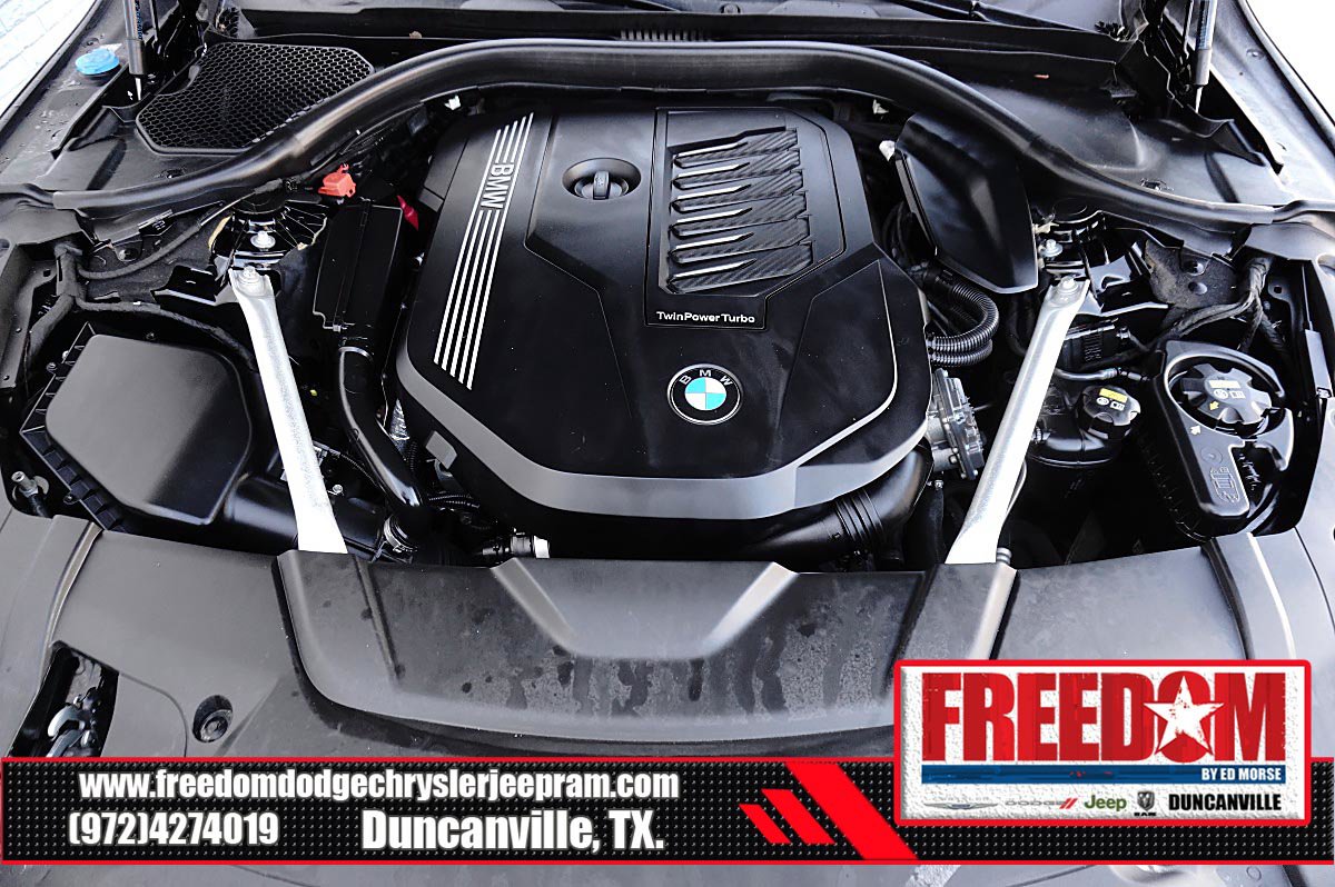 Used 2021 BMW 740i w/ Premium Package RWD image 47