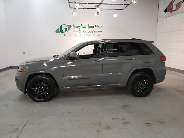 Used 2019 Jeep Grand Cherokee Altitude AWD/4WD image 3