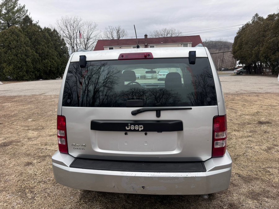 Used 2012 Jeep Liberty Sport AWD/4WD image 4