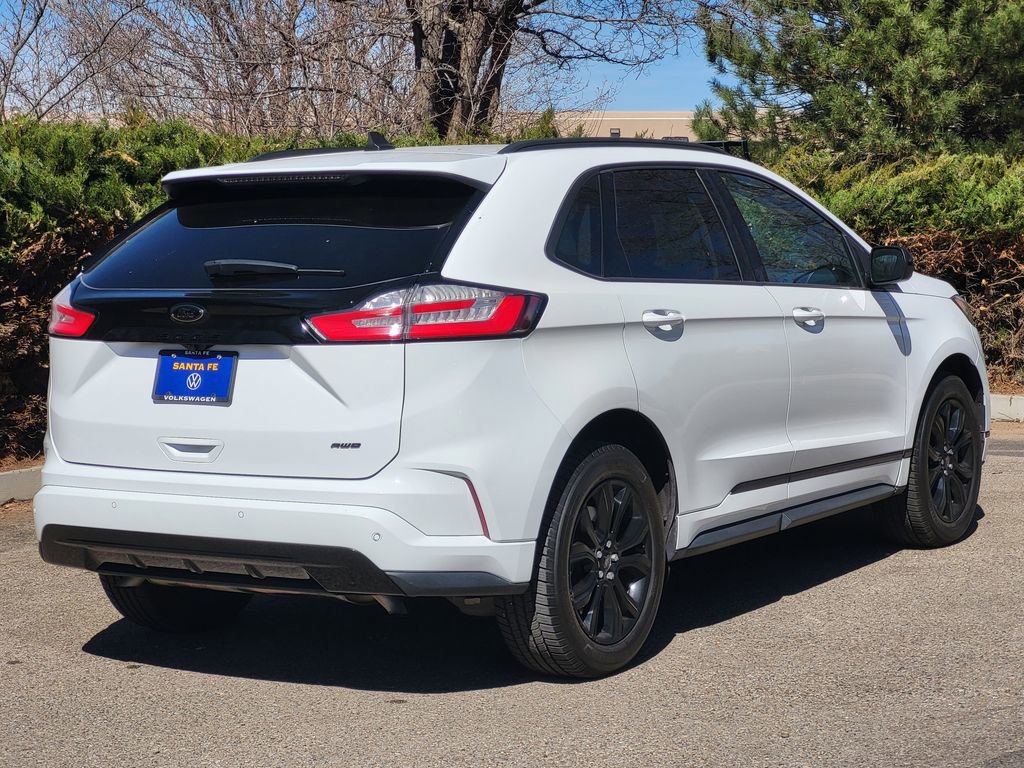 Used 2022 Ford Edge SE w/ Black Appearance Package image 5