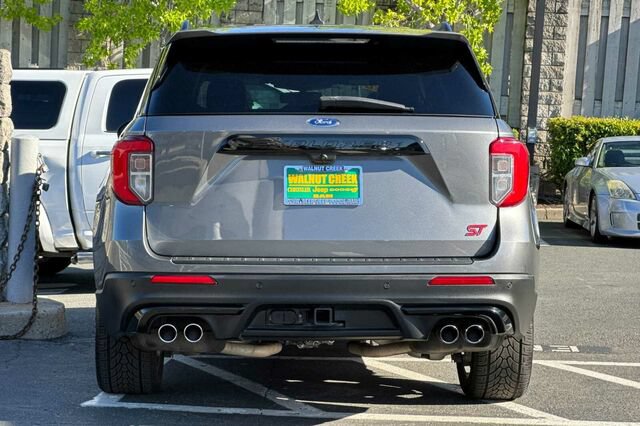 Used 2022 Ford Explorer ST w/ ST Street Pack AWD/4WD image 5
