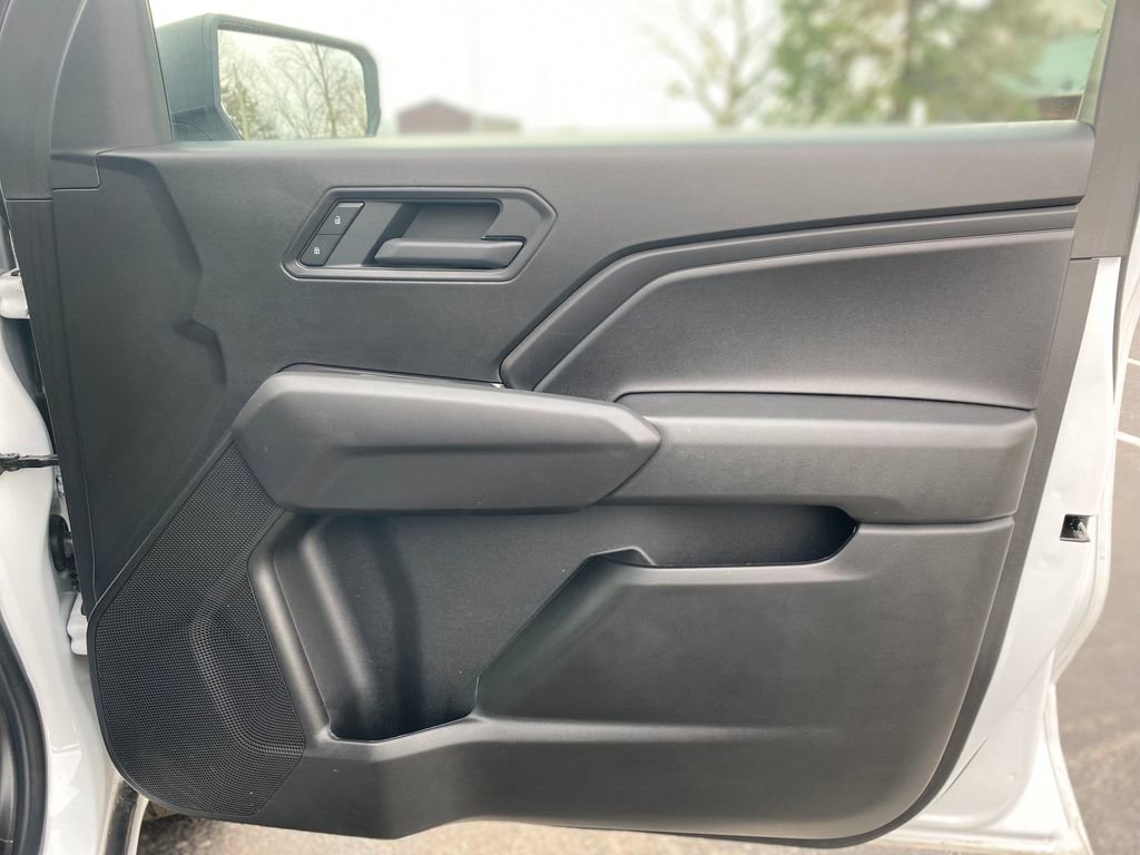 New 2025 Chevrolet Colorado W/T RWD image 9