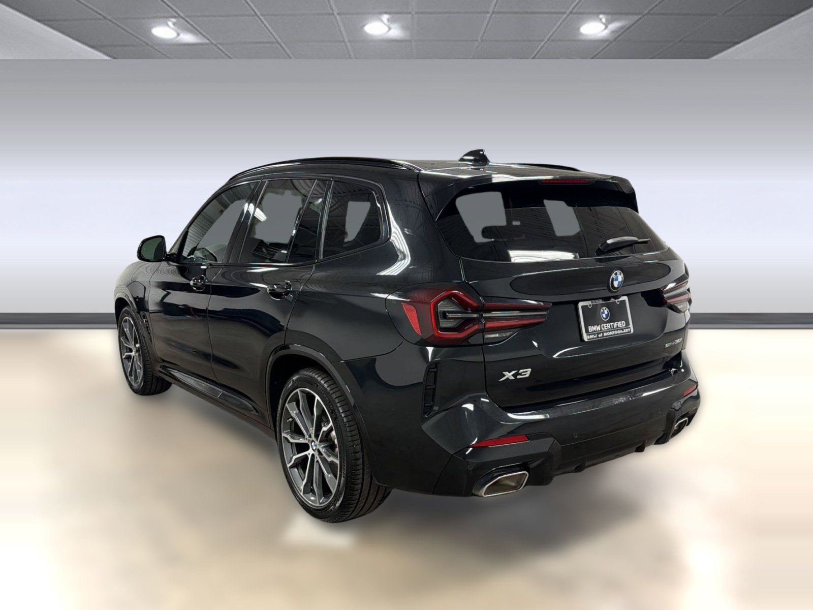 Certified 2023 BMW X3 sDrive30i w/ M Sport Package RWD image 3