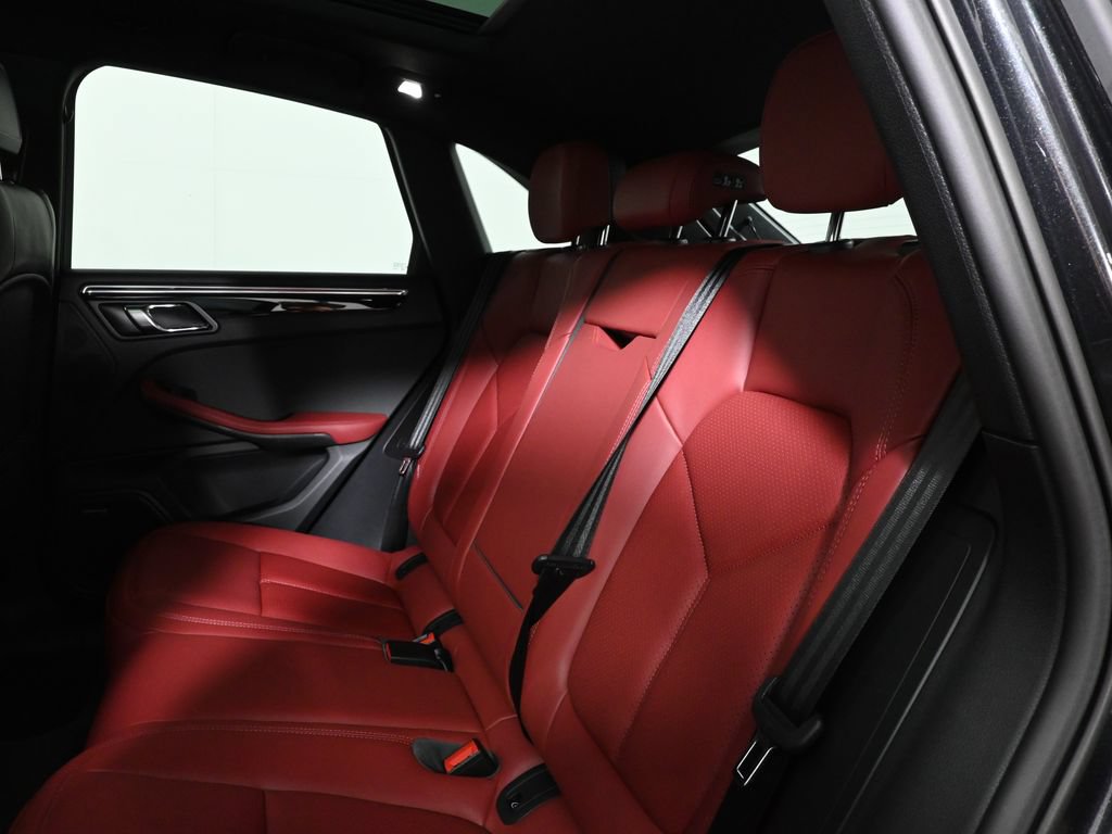 New 2026 Porsche Macan AWD/4WD image 37