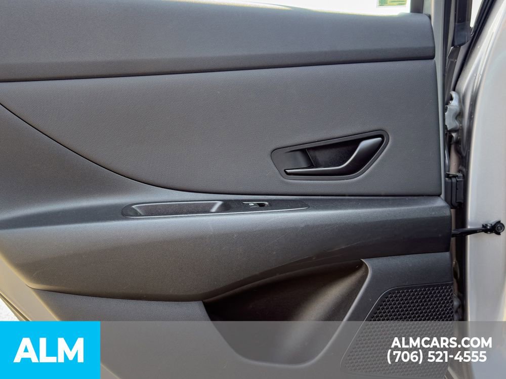 Used 2025 Hyundai Elantra Sport FWD image 8