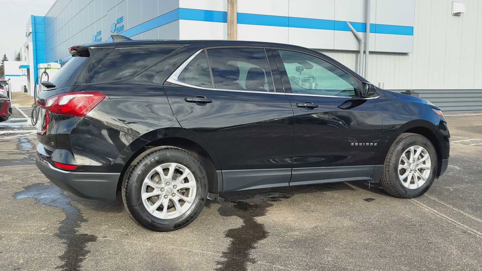 Certified 2020 Chevrolet Equinox LT image 2