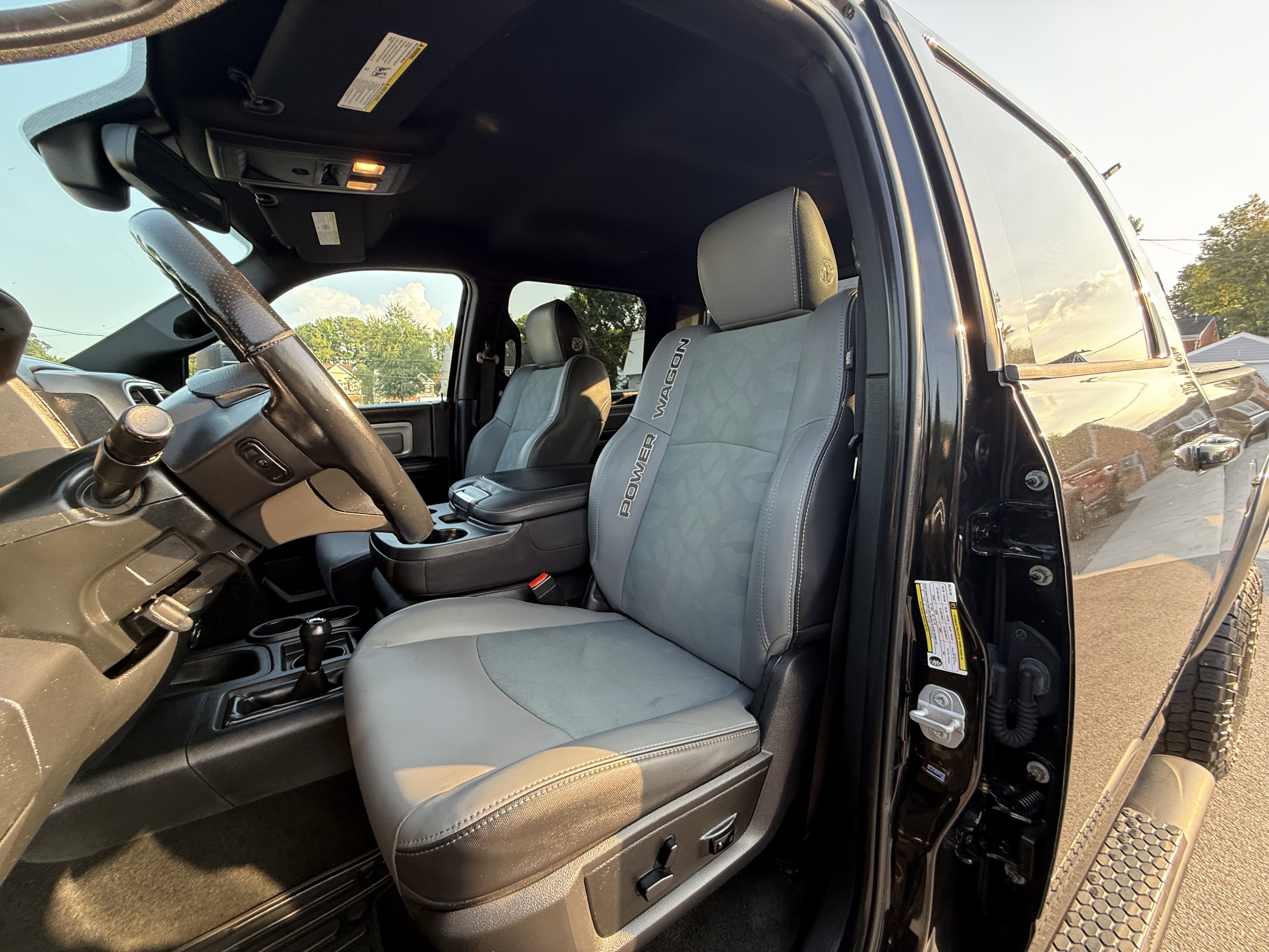 Used 2018 RAM 2500 Power Wagon w/ Luxury Group AWD/4WD image 13