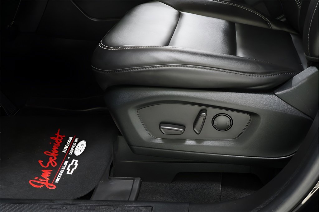 Used 2023 Ford Explorer XLT w/ Equipment Group 202A image 18