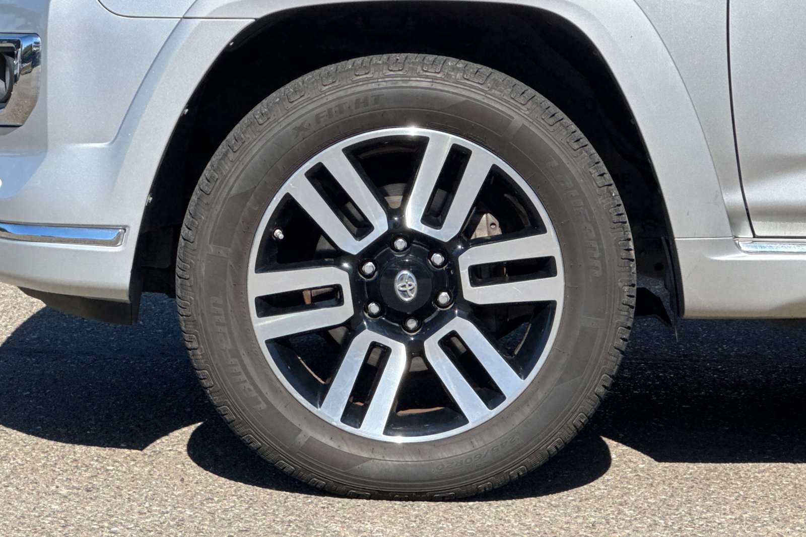 Used 2014 Toyota 4Runner Limited AWD/4WD image 26