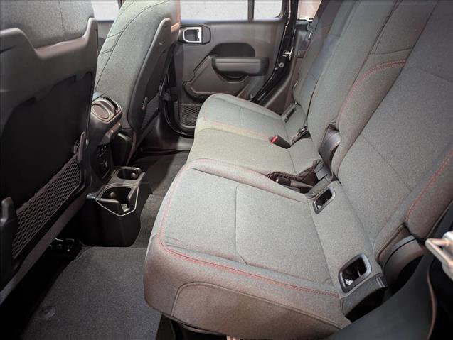 New 2025 Jeep Gladiator Rubicon w/ Convenience Group AWD/4WD image 14