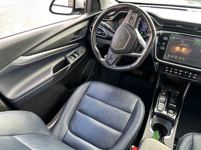 Used 2022 Chevrolet Bolt EUV Premier w/ Sun & Sound Package image 22