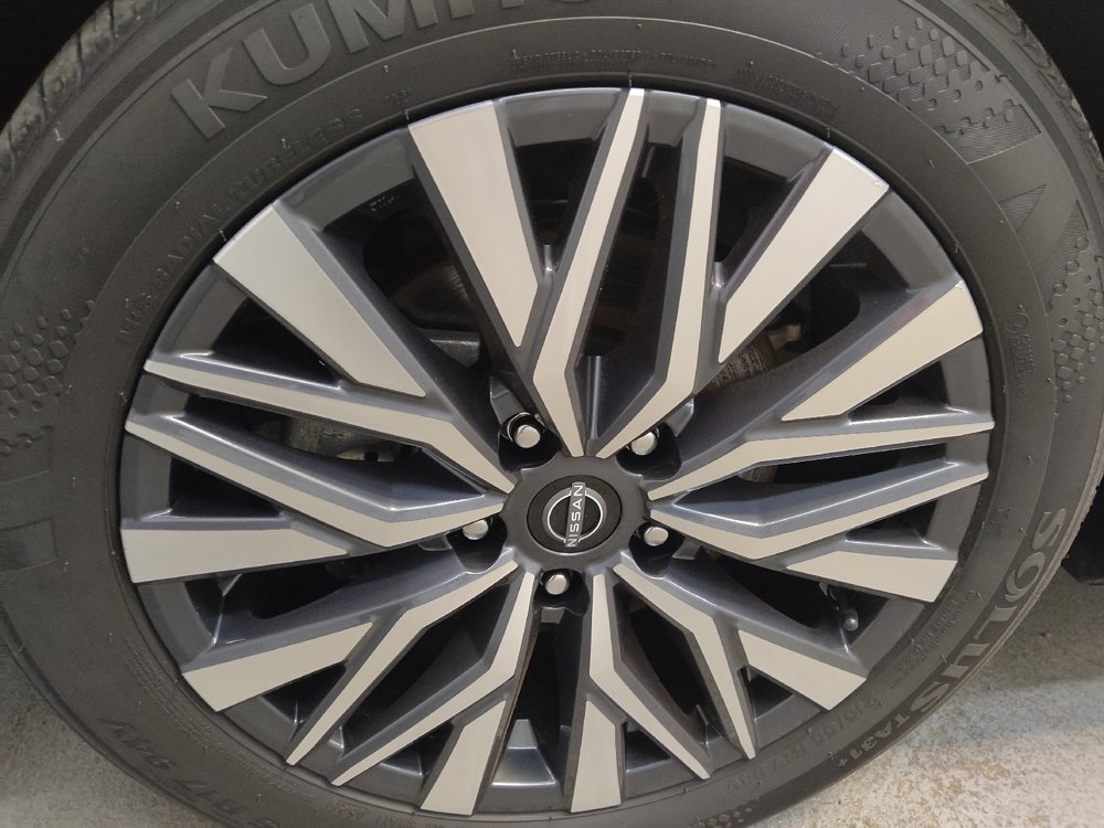 Used 2025 Nissan Altima 2.5 SV FWD image 31