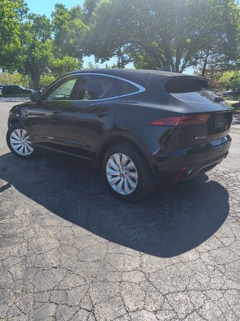 Used 2018 Jaguar E-PACE SE image 9