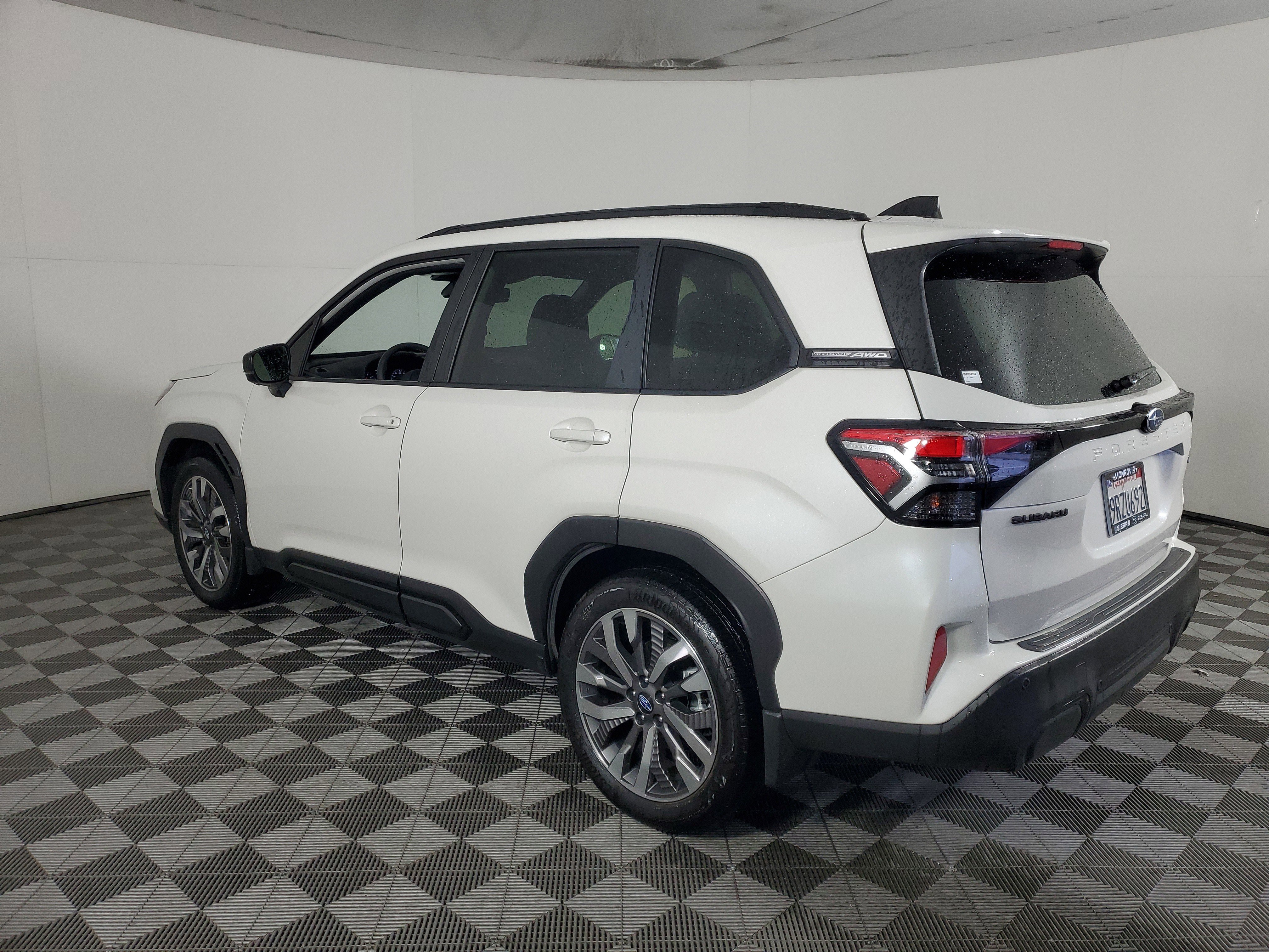 Used 2025 Subaru Forester Touring w/ Popular Package - Touring image 6