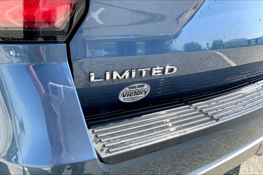 Used 2019 Ford Expedition Limited w/ Equipment Group 302A AWD/4WD image 30