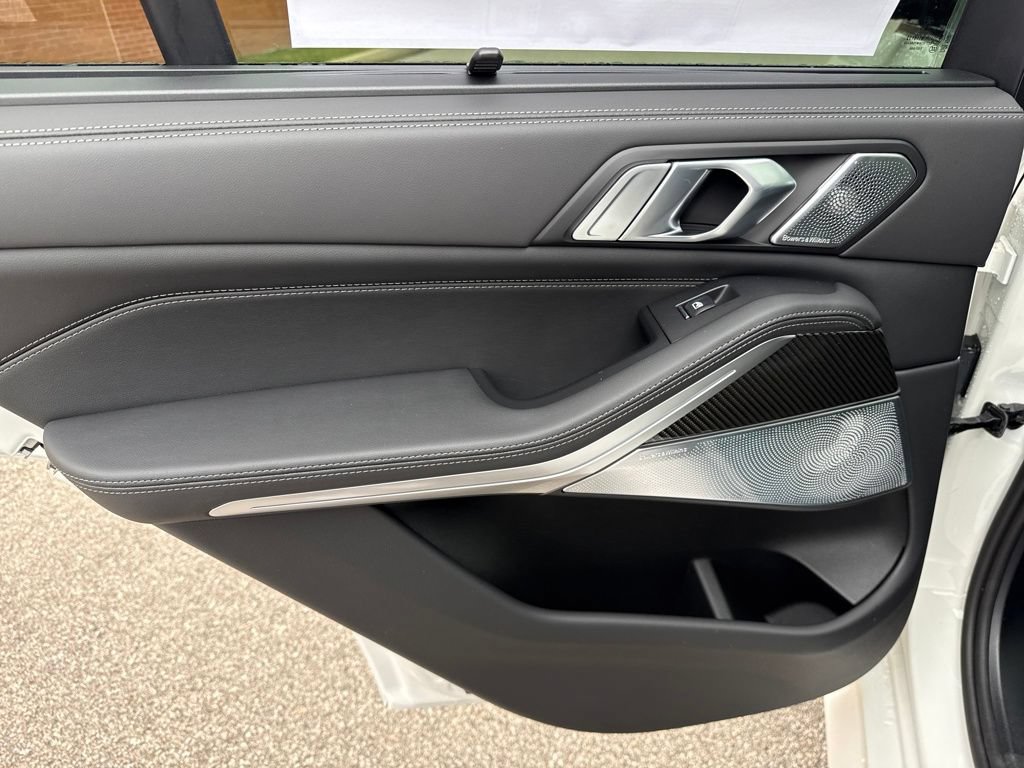 New 2026 BMW X5 M60i AWD/4WD image 22