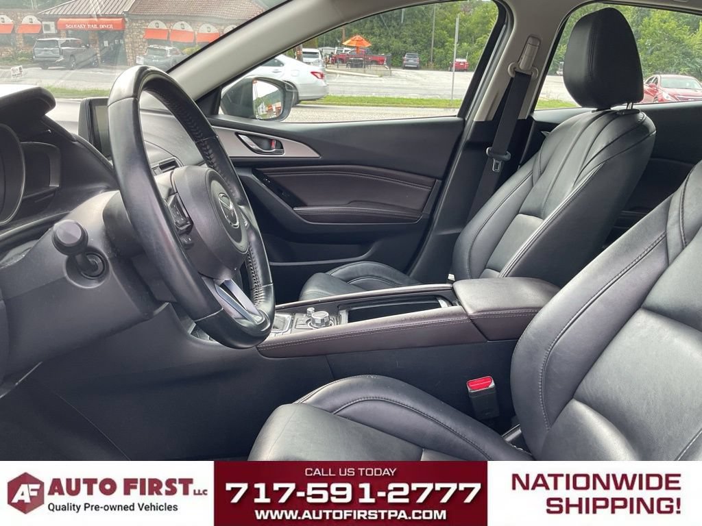 Used 2018 MAZDA MAZDA3 Touring FWD image 8