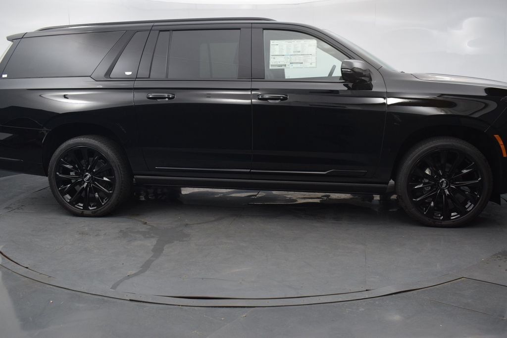 New 2026 Cadillac Escalade ESV Platinum Sport w/ LPO, ONYX Package AWD/4WD image 7