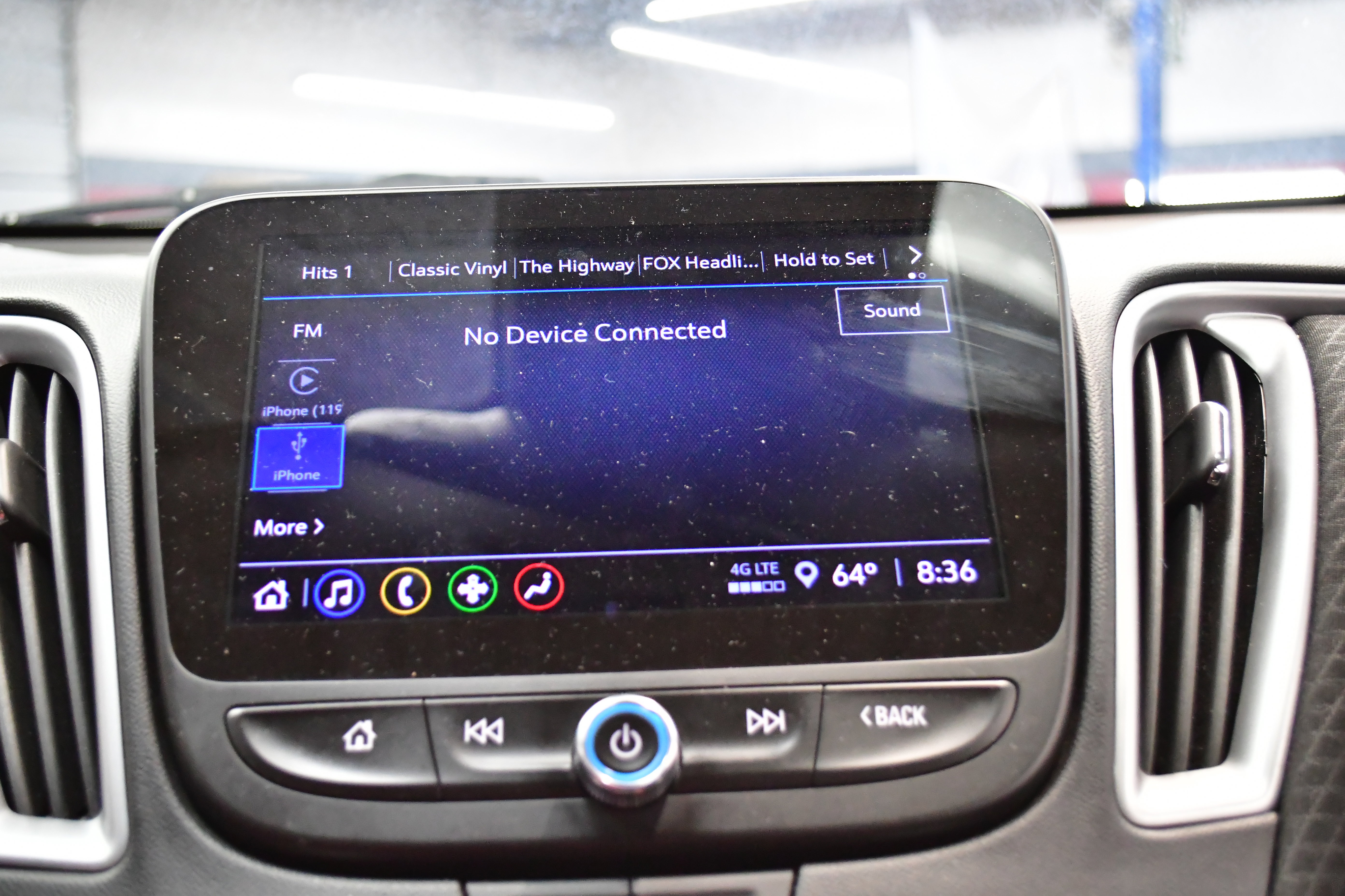 Used 2024 Chevrolet Malibu LT image 39