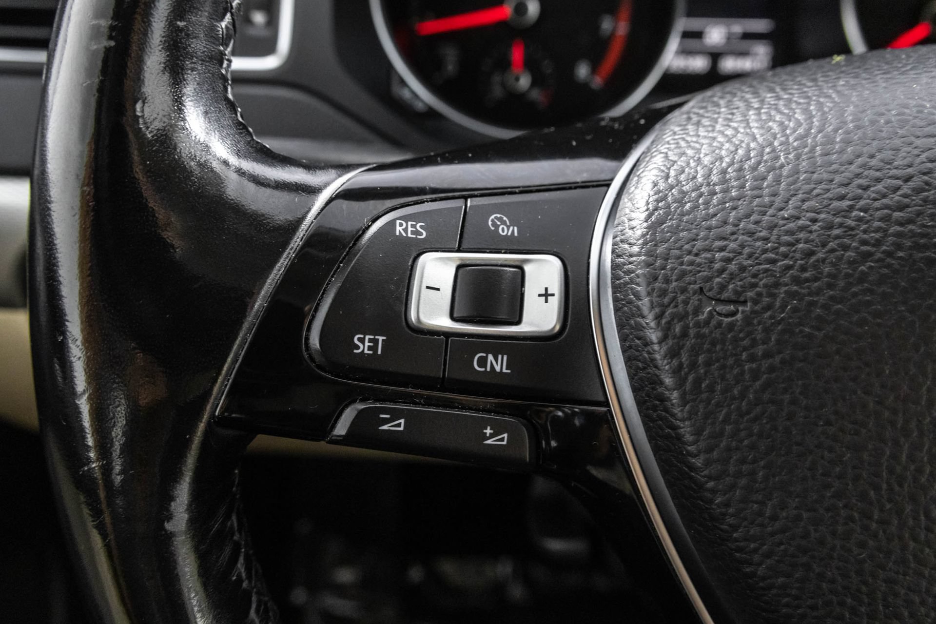 Used 2017 Volkswagen Jetta SE FWD image 23