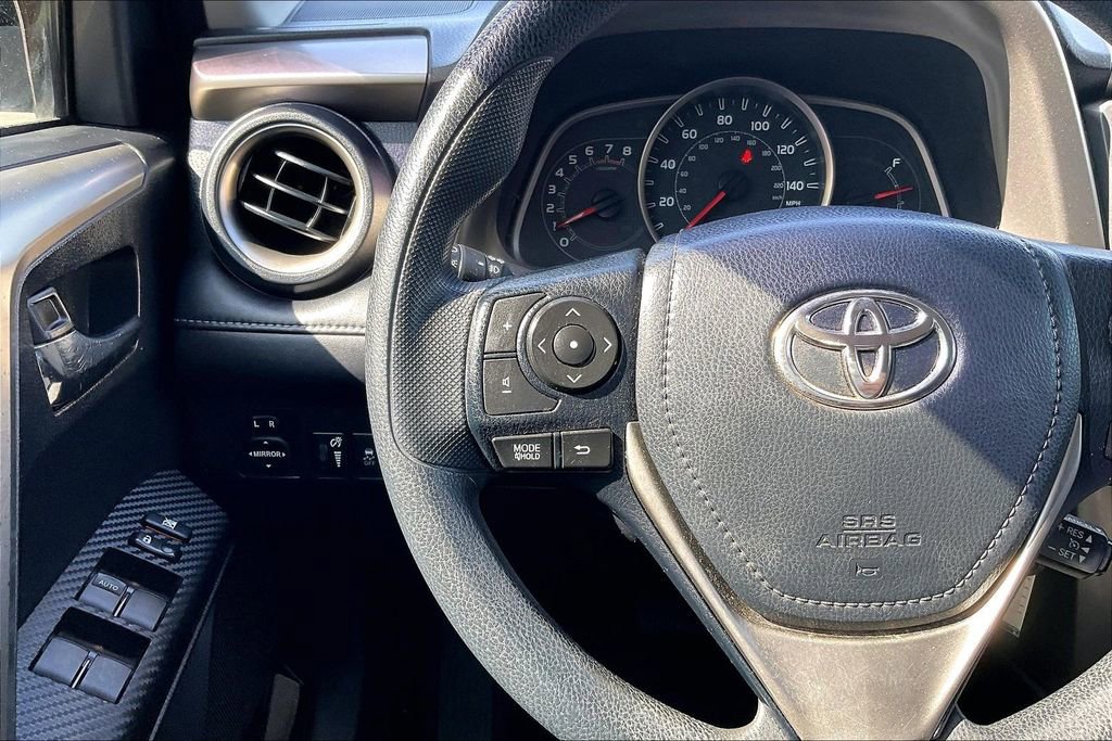 Used 2014 Toyota RAV4 XLE AWD/4WD image 21
