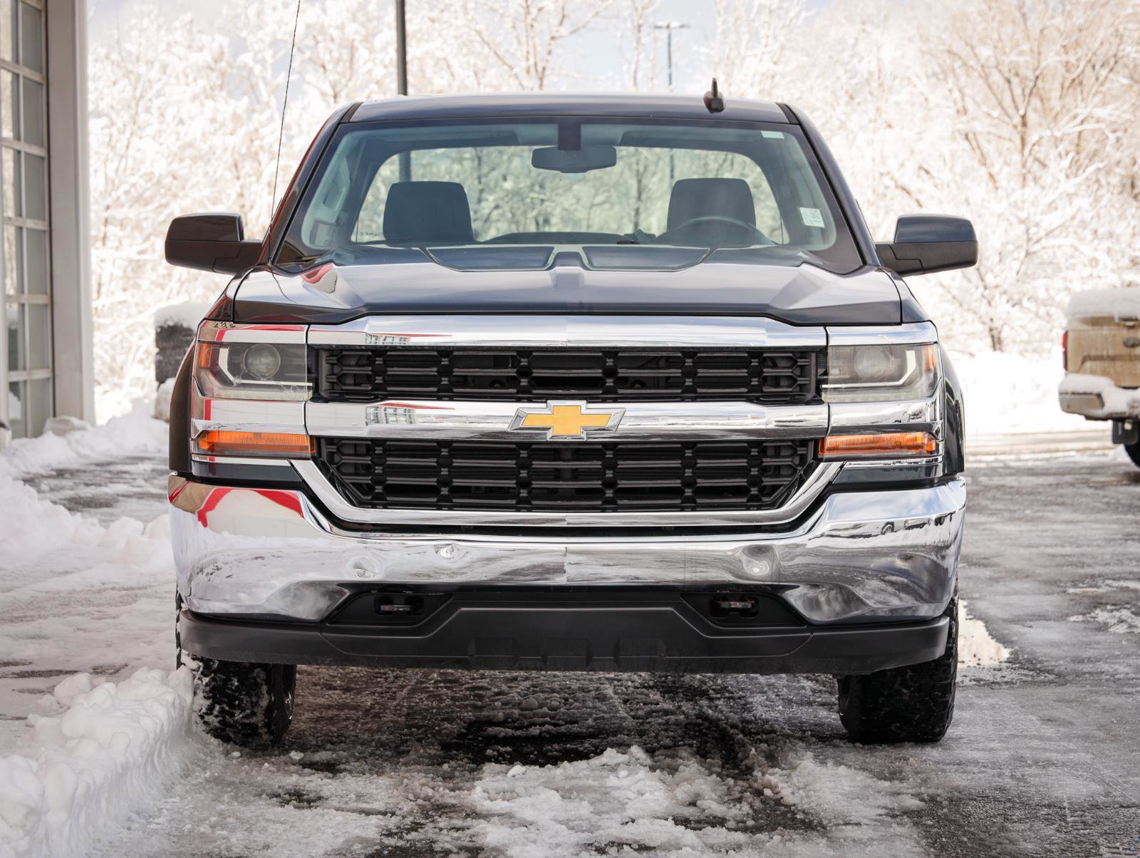 Used 2019 Chevrolet Silverado 1500 LT image 9