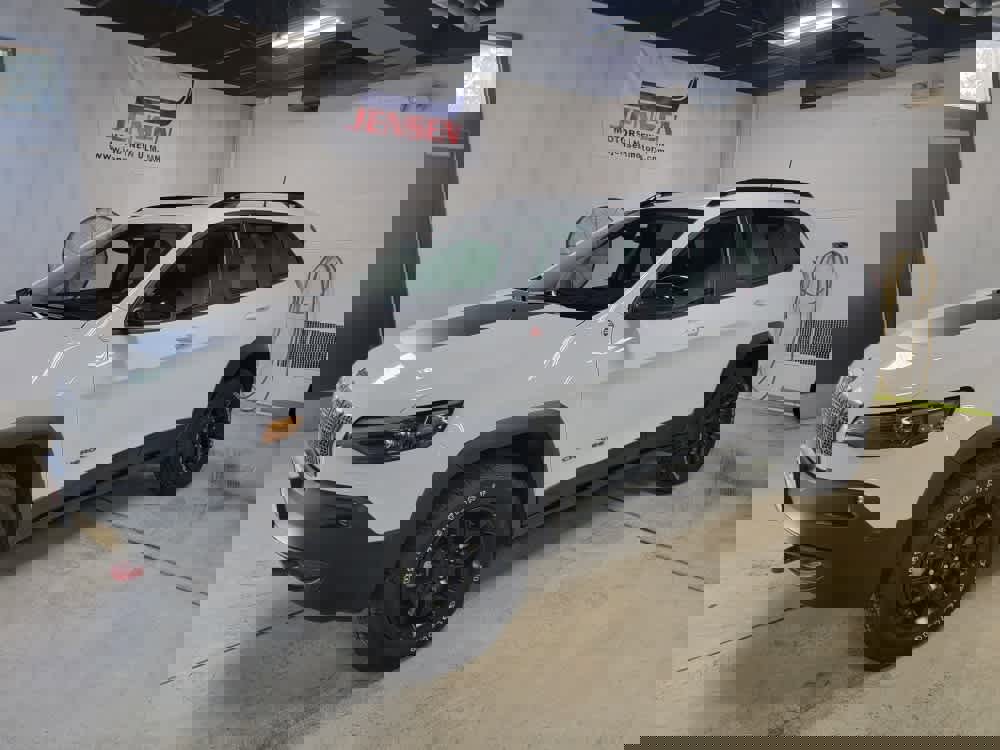 Certified 2022 Jeep Cherokee Trailhawk w/ Comfort/Convenience Group