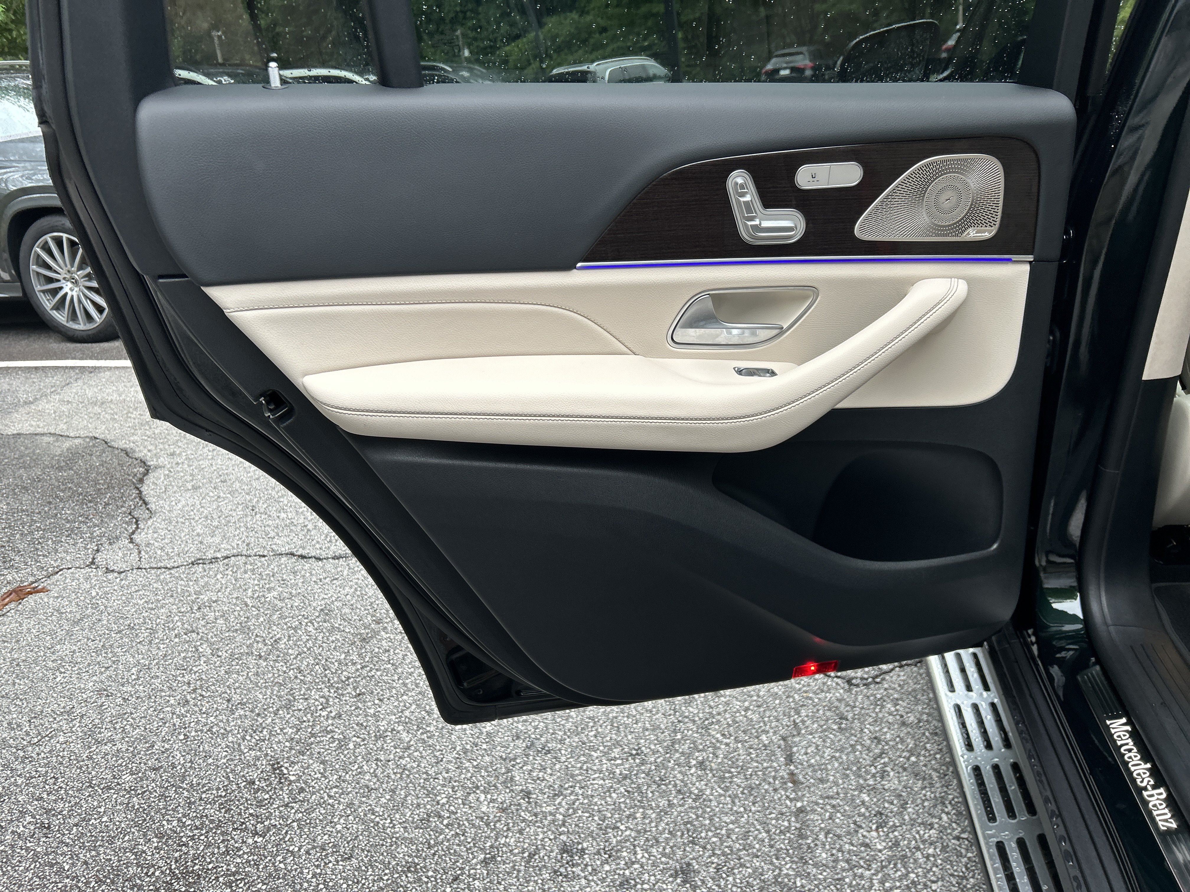 Certified 2025 Mercedes-Benz GLS 580 4MATIC image 39