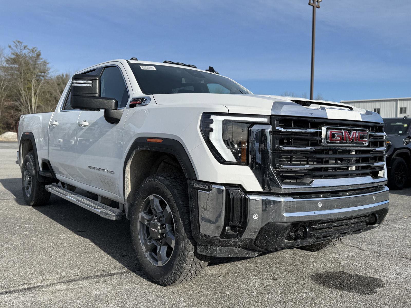 New 2026 GMC Sierra 2500 SLE w/ SLE Value Package; image 3