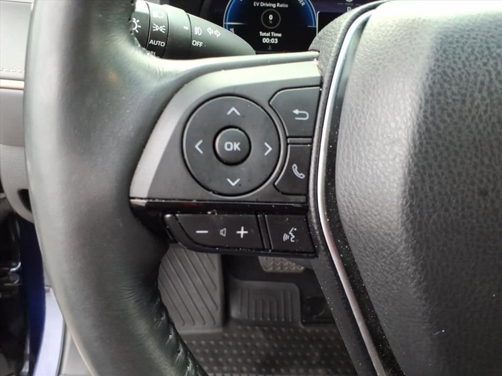 Used 2023 Toyota Venza Limited image 30