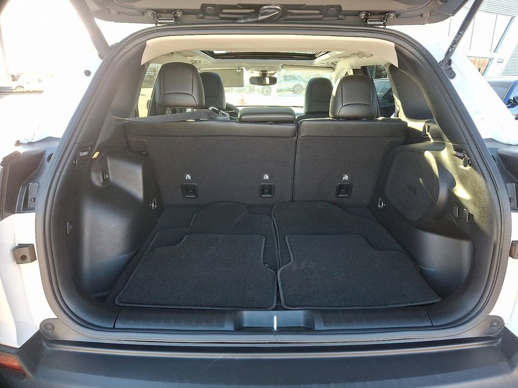 Used 2022 Jeep Cherokee Latitude Lux w/ Sun & Sound Group image 29