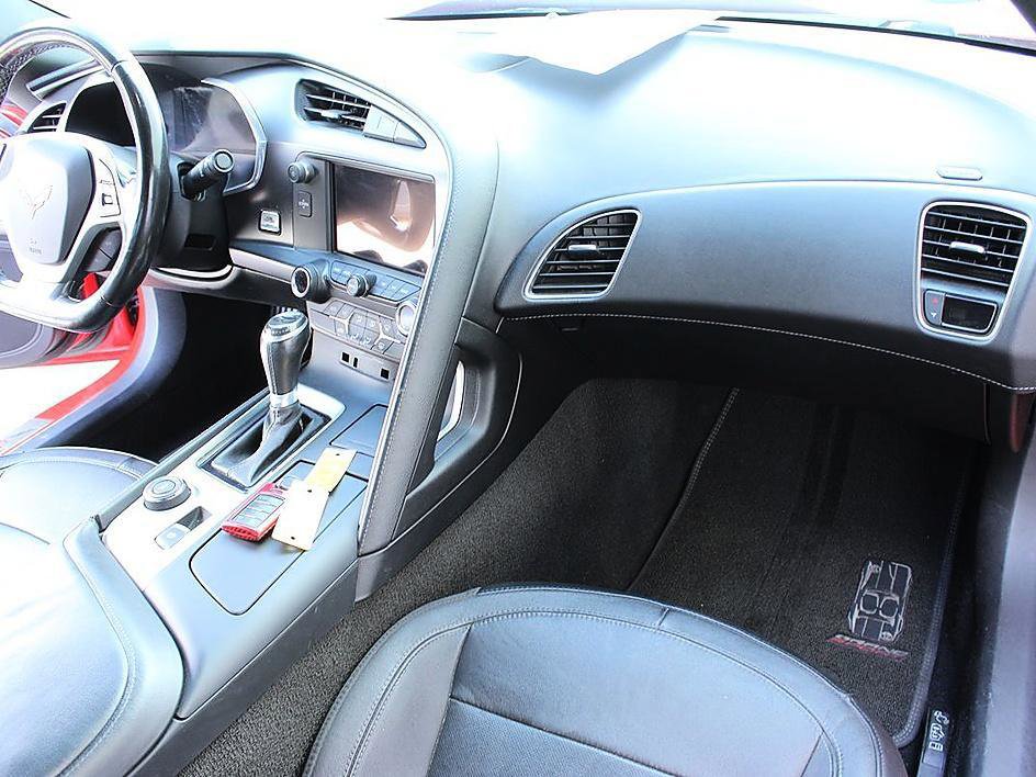 Used 2017 Chevrolet Corvette Grand Sport w/ Grand Sport Heritage Package image 15