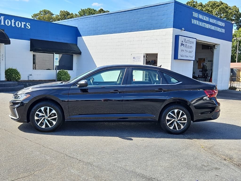 Used 2025 Volkswagen Jetta S FWD image 4