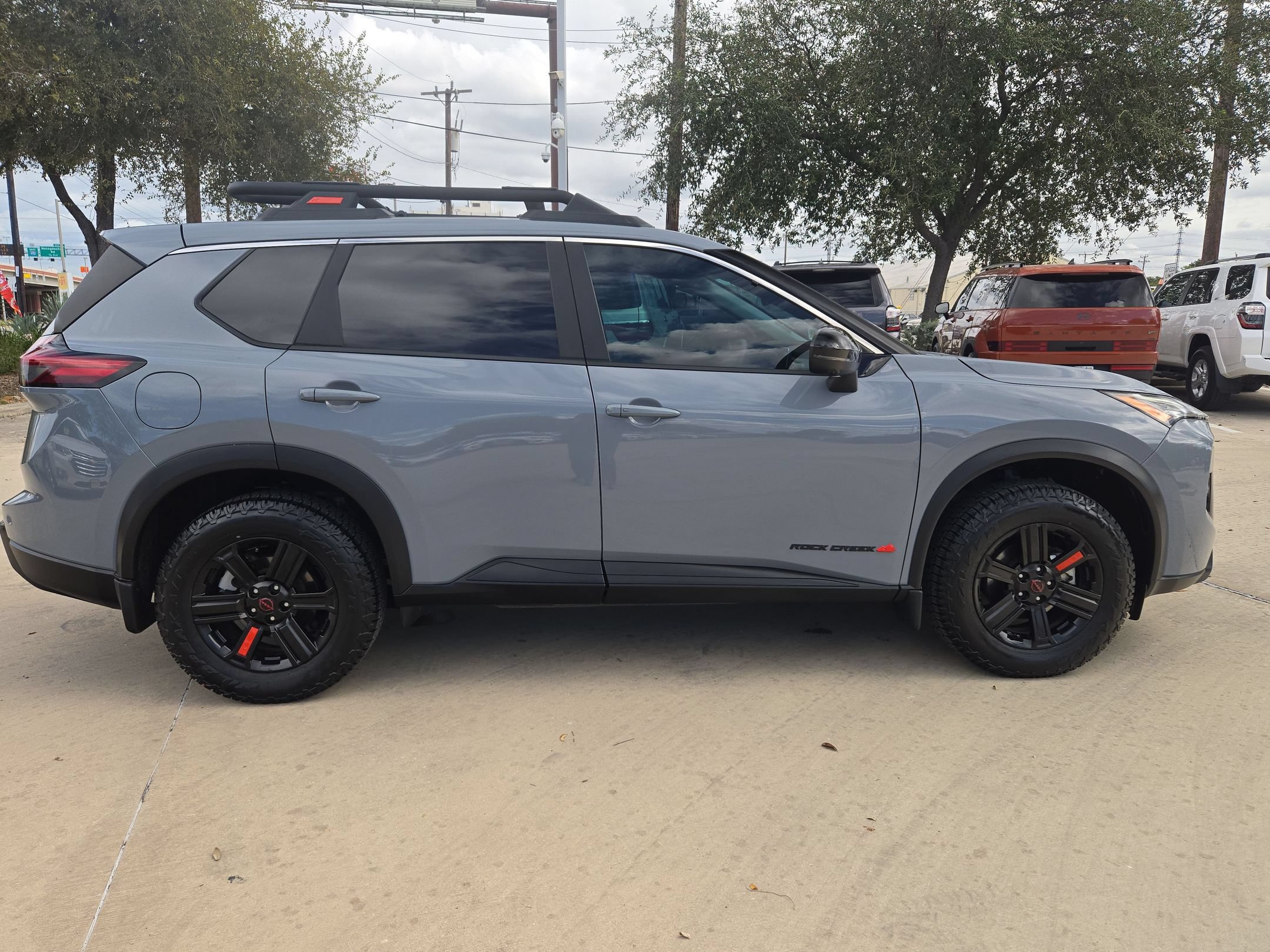 Used 2025 Nissan Rogue SV w/ Rock Creek Premium Package AWD/4WD image 2