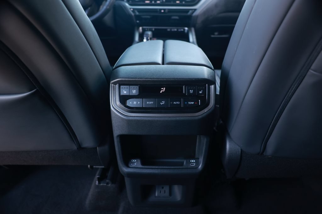 Used 2024 Lexus TX 500h AWD w/ Technology Package image 32