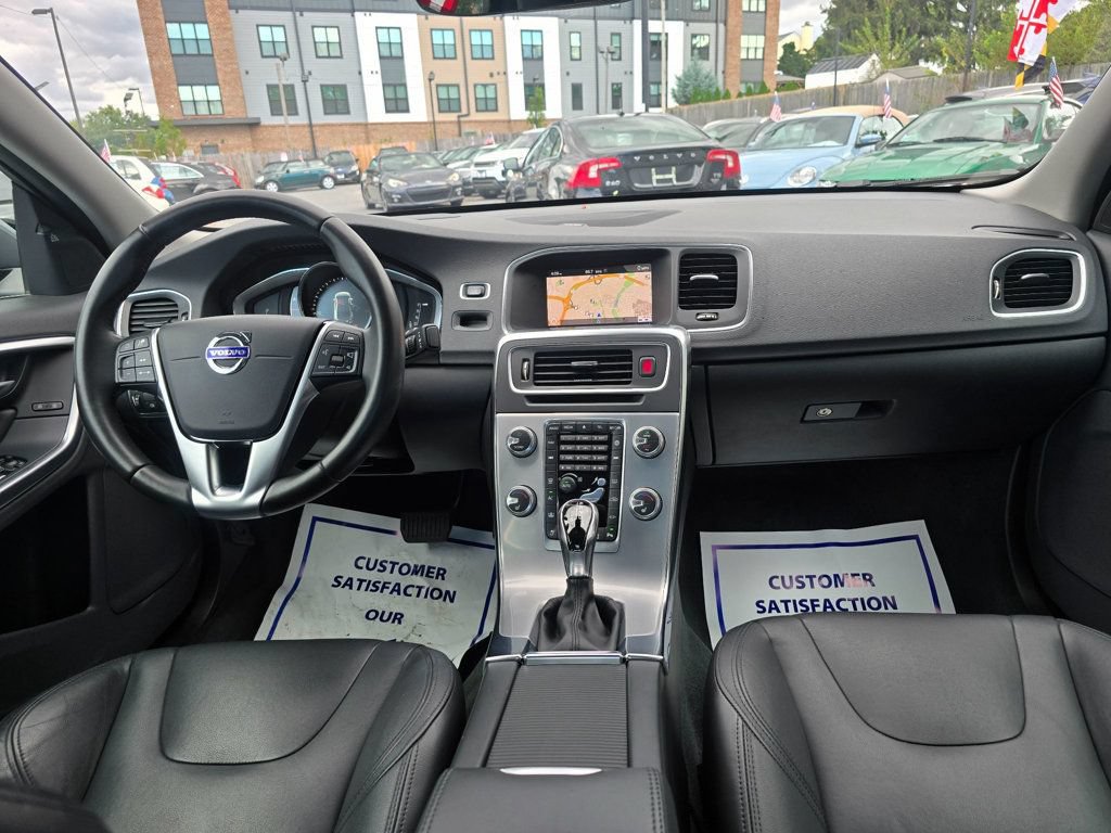 Used 2018 Volvo S60 T5 Inscription Platinum w/ Climate Package FWD image 17
