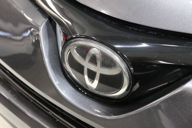 Used 2018 Toyota RAV4 LE w/ All Weather Liner Package image 12