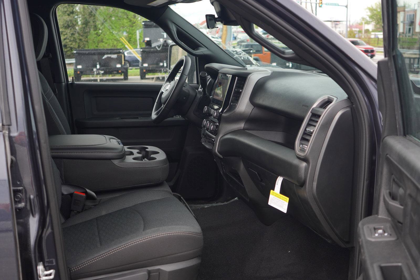 New 2026 RAM 2500 Tradesman AWD/4WD image 26