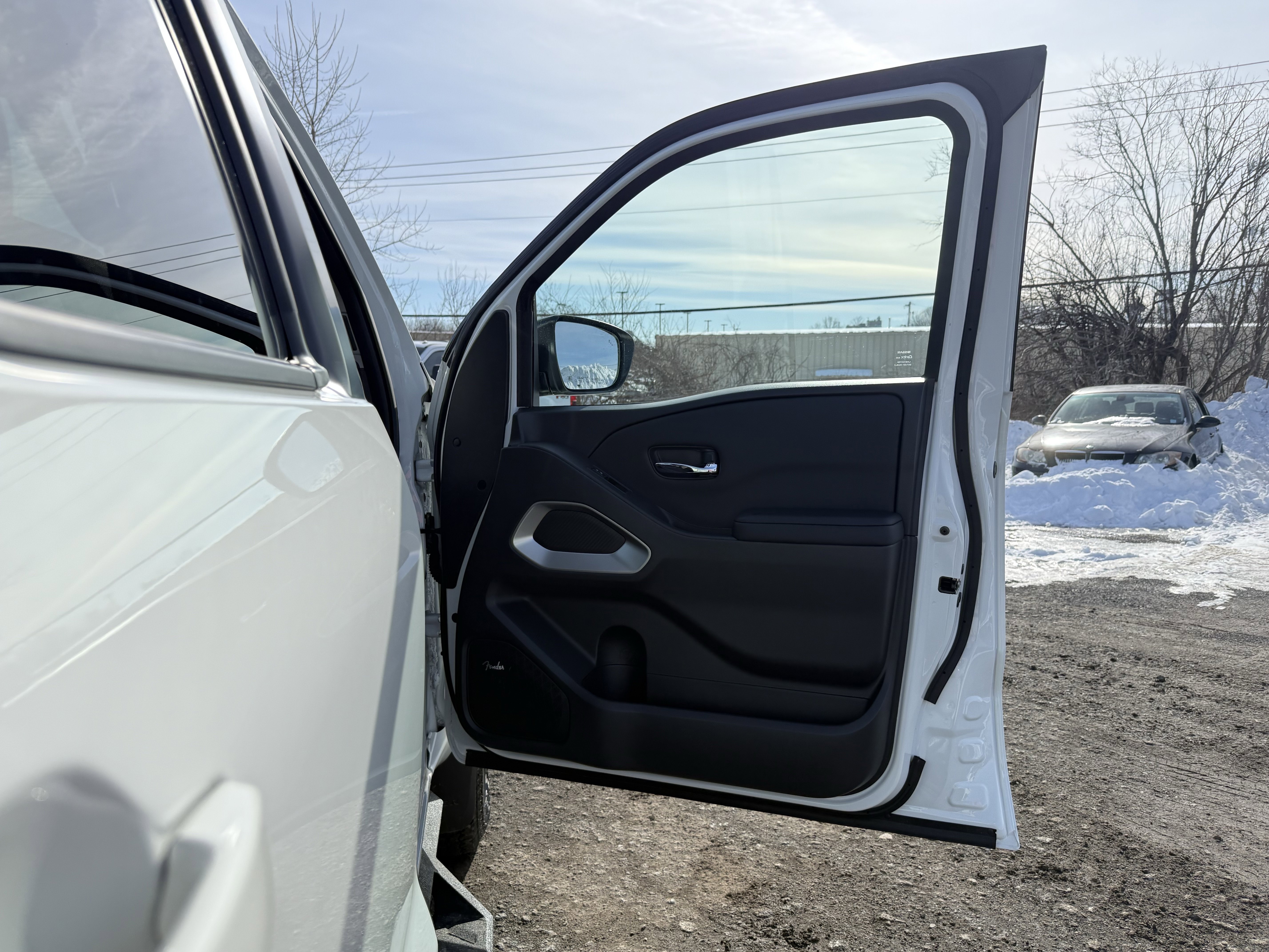 Used 2025 Nissan Frontier SV w/ SV Convenience Package image 33