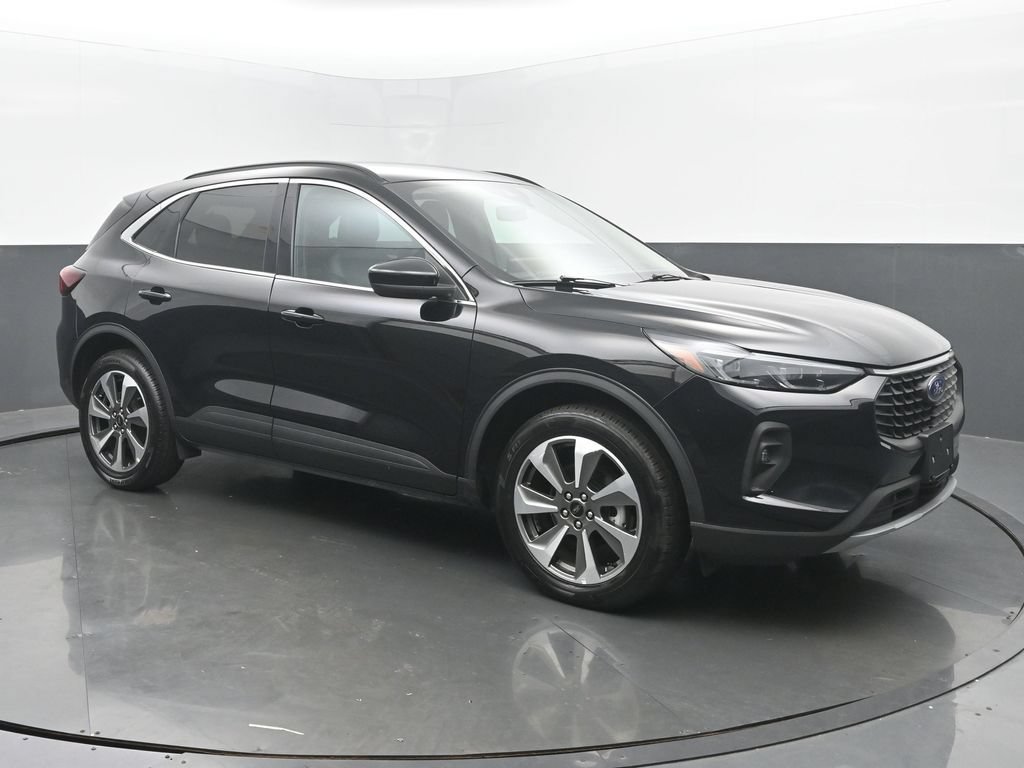 Used 2025 Ford Escape Platinum AWD/4WD image 7