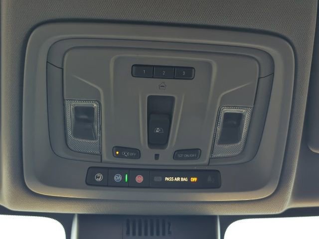 Used 2022 Chevrolet Silverado 1500 LT Trail Boss w/ LT Trail Boss Premium Package image 10