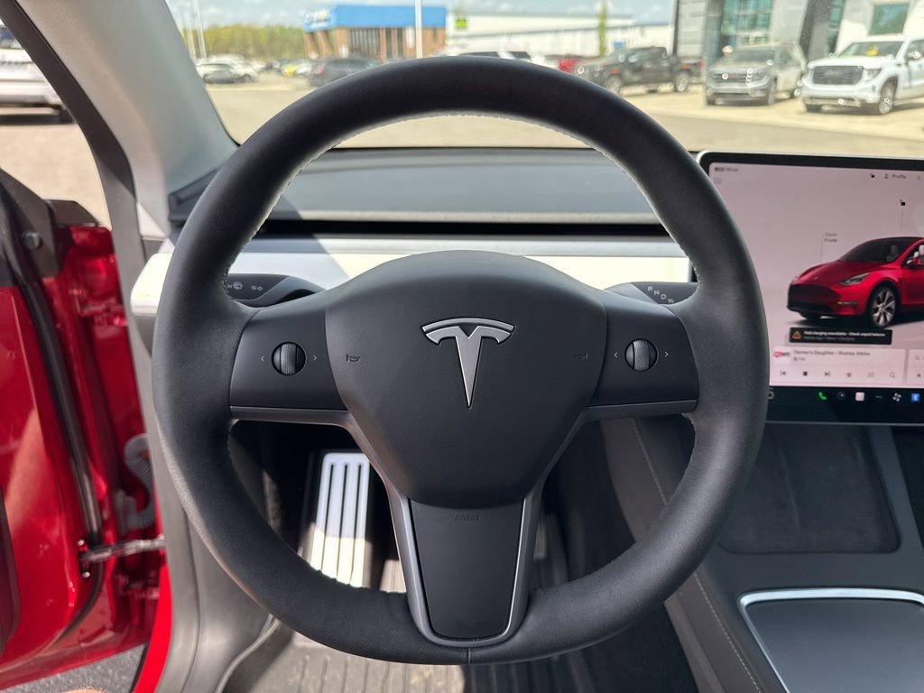 Used 2024 Tesla Model Y Long Range image 16