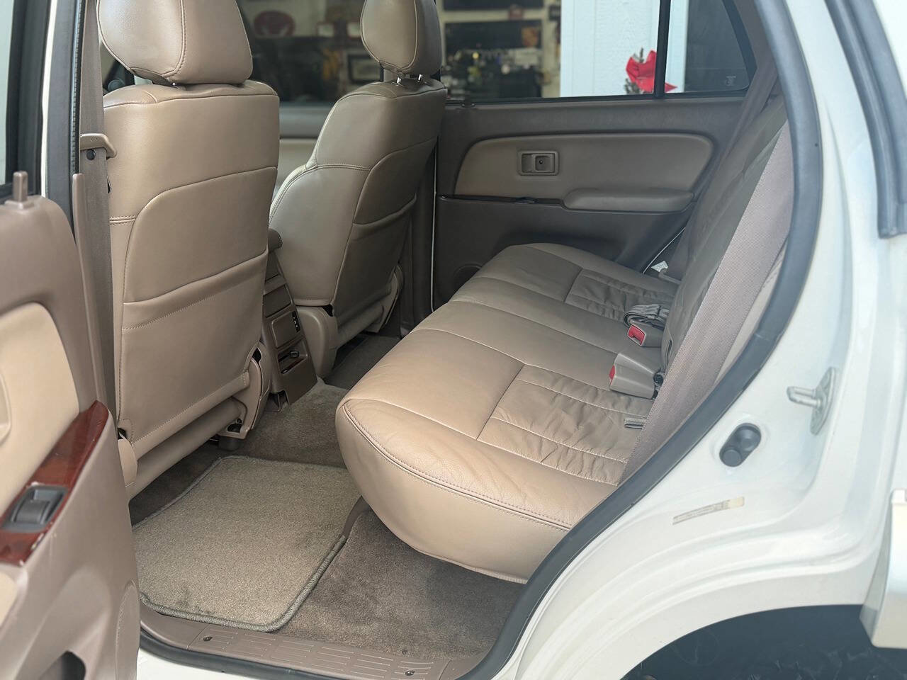 Used 2001 Toyota 4Runner SR5 image 32