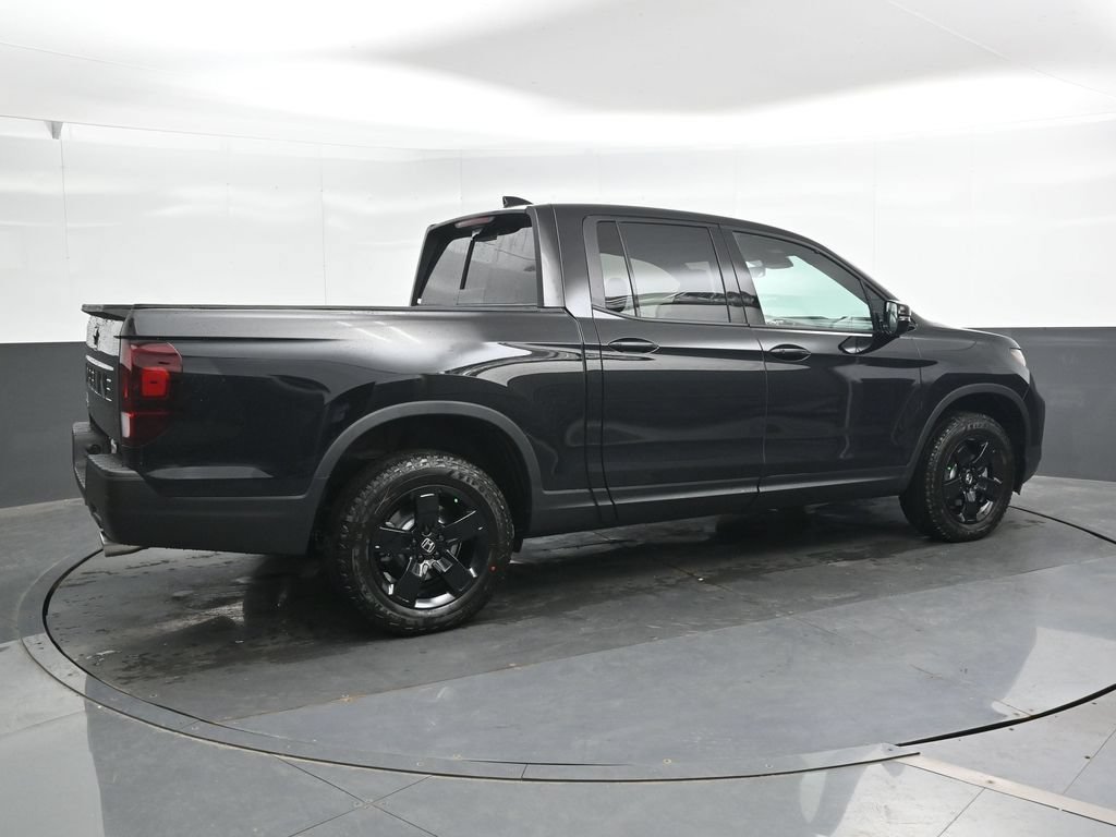 New 2026 Honda Ridgeline Black Edition image 2