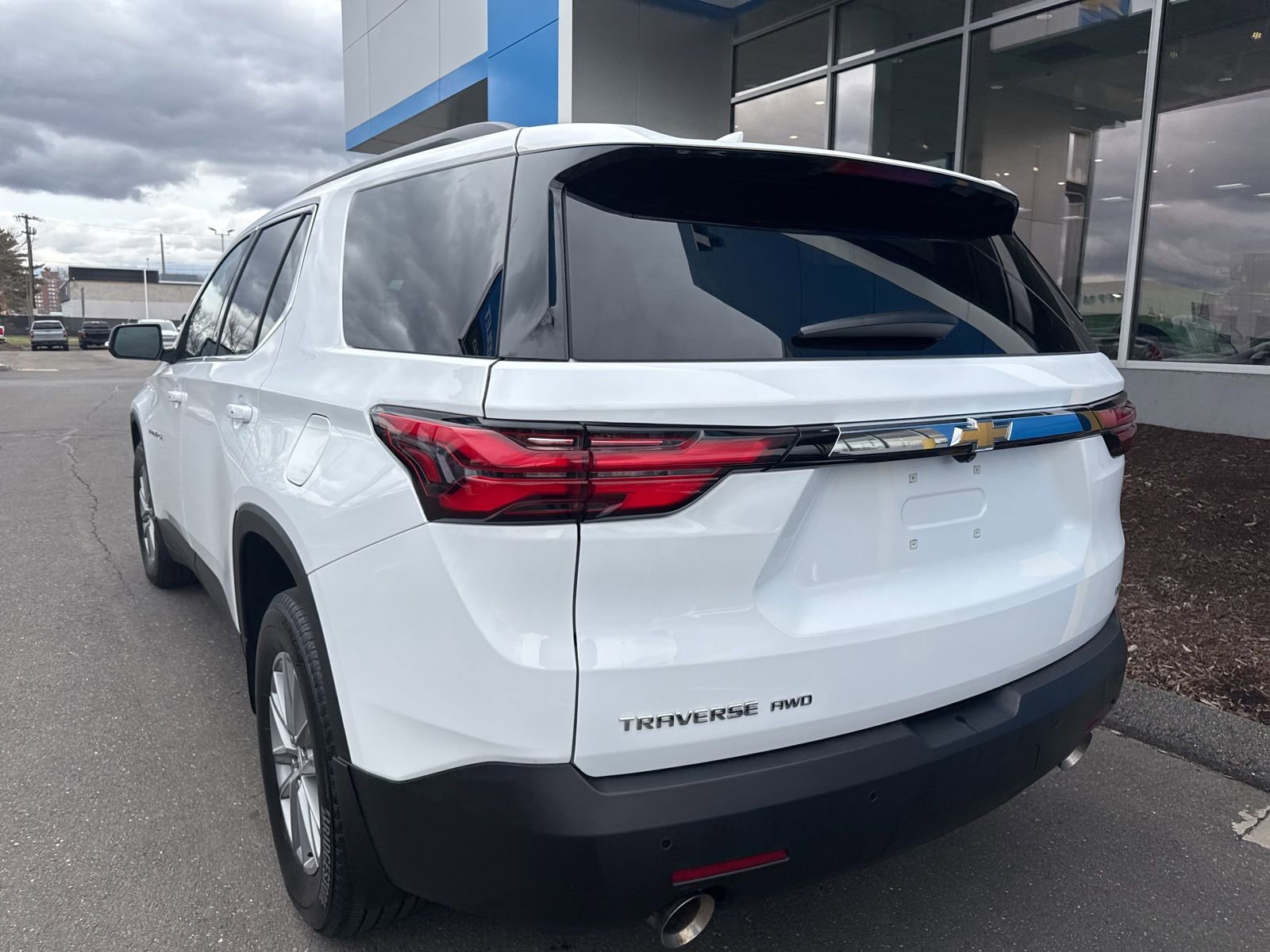 Used 2023 Chevrolet Traverse LT w/ LPO, Floor Liner Package image 8