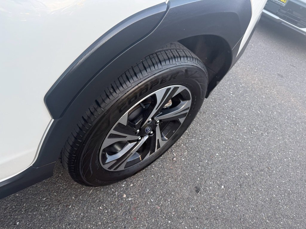 Used 2024 Subaru Crosstrek 2.0i Premium image 9