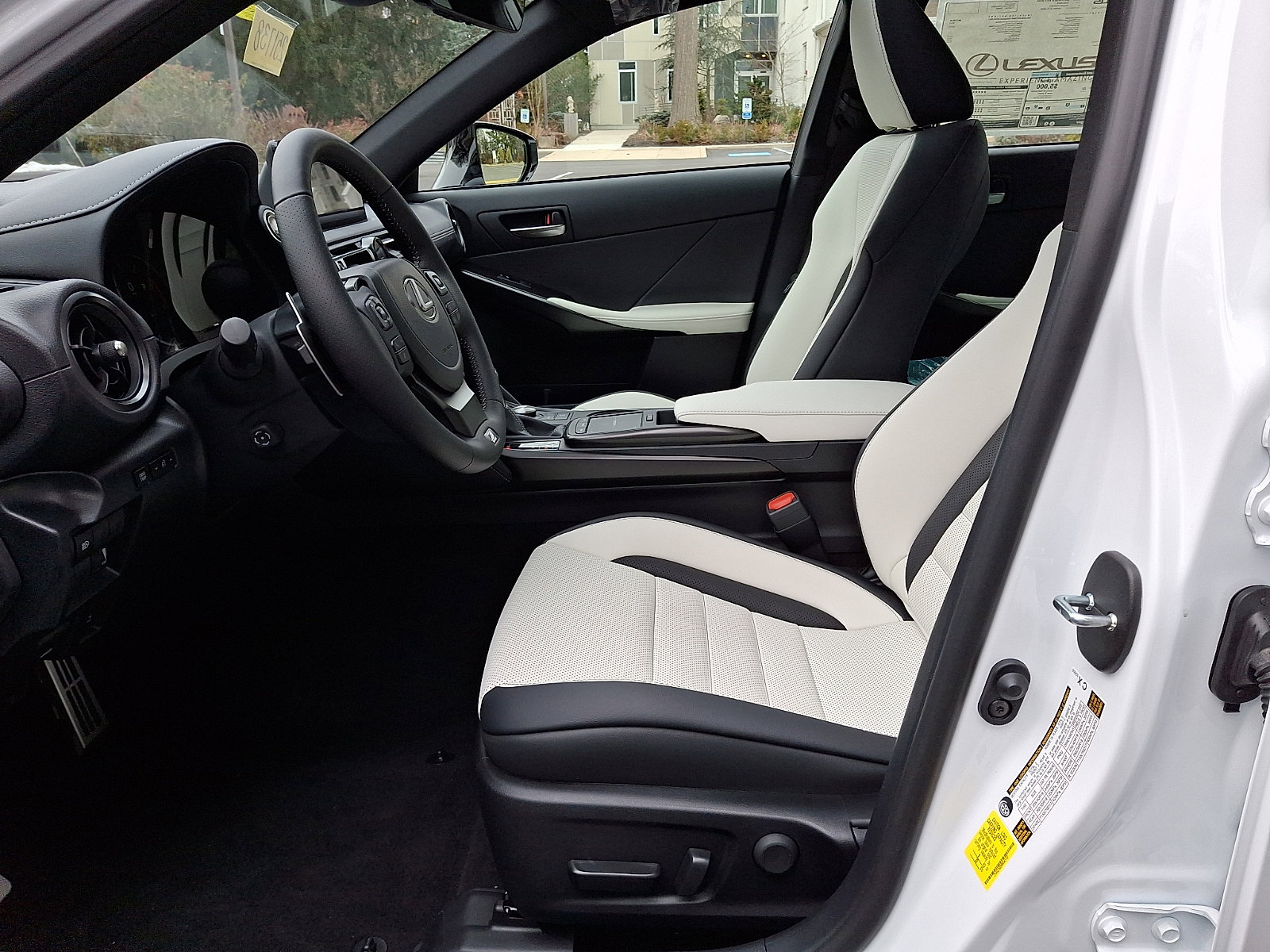 New 2025 Lexus IS 350 F Sport image 9